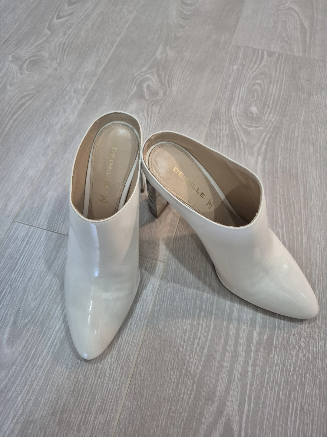DEIMILLE White Patent Leather Mules Heels Size 37