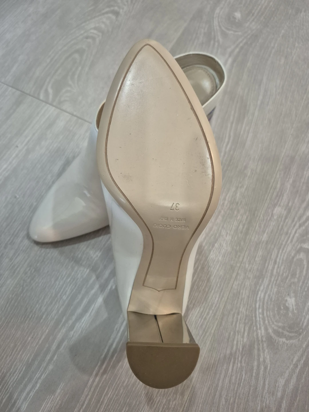DEIMILLE White Patent Leather Mules Heels Size 37 - photo 4