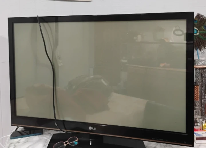 LG Plasma TV 42PT350