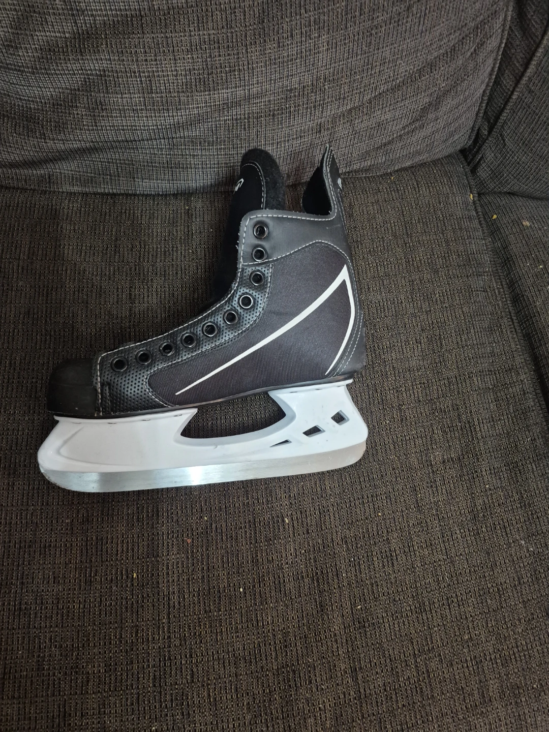 CCM Intruder Hockey Skates - photo 3