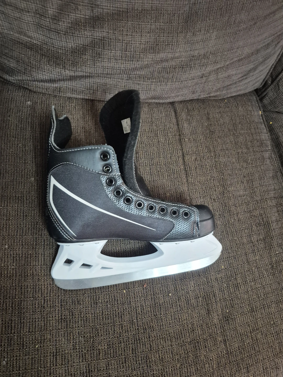 CCM Intruder Hockey Skates - photo 4
