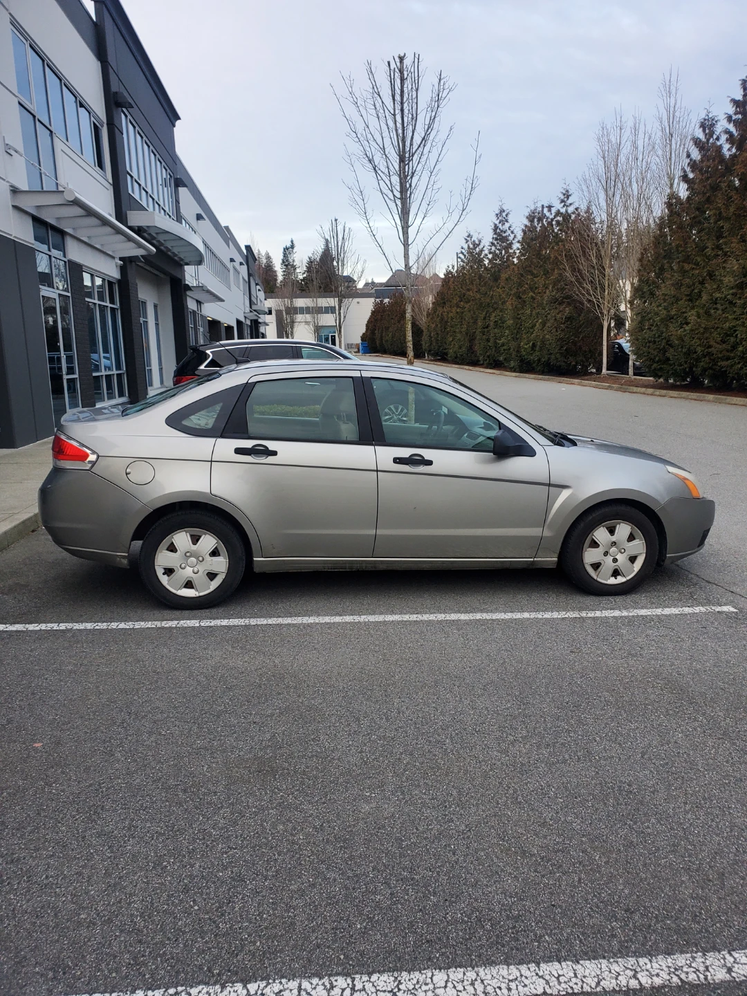 2008 Ford Focus Sedan - photo 2