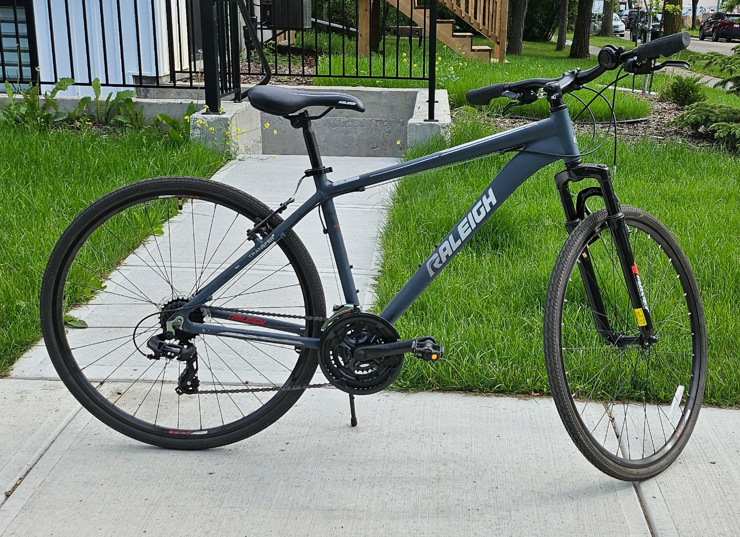Raleigh Overtake Hybrid Bike - photo 2