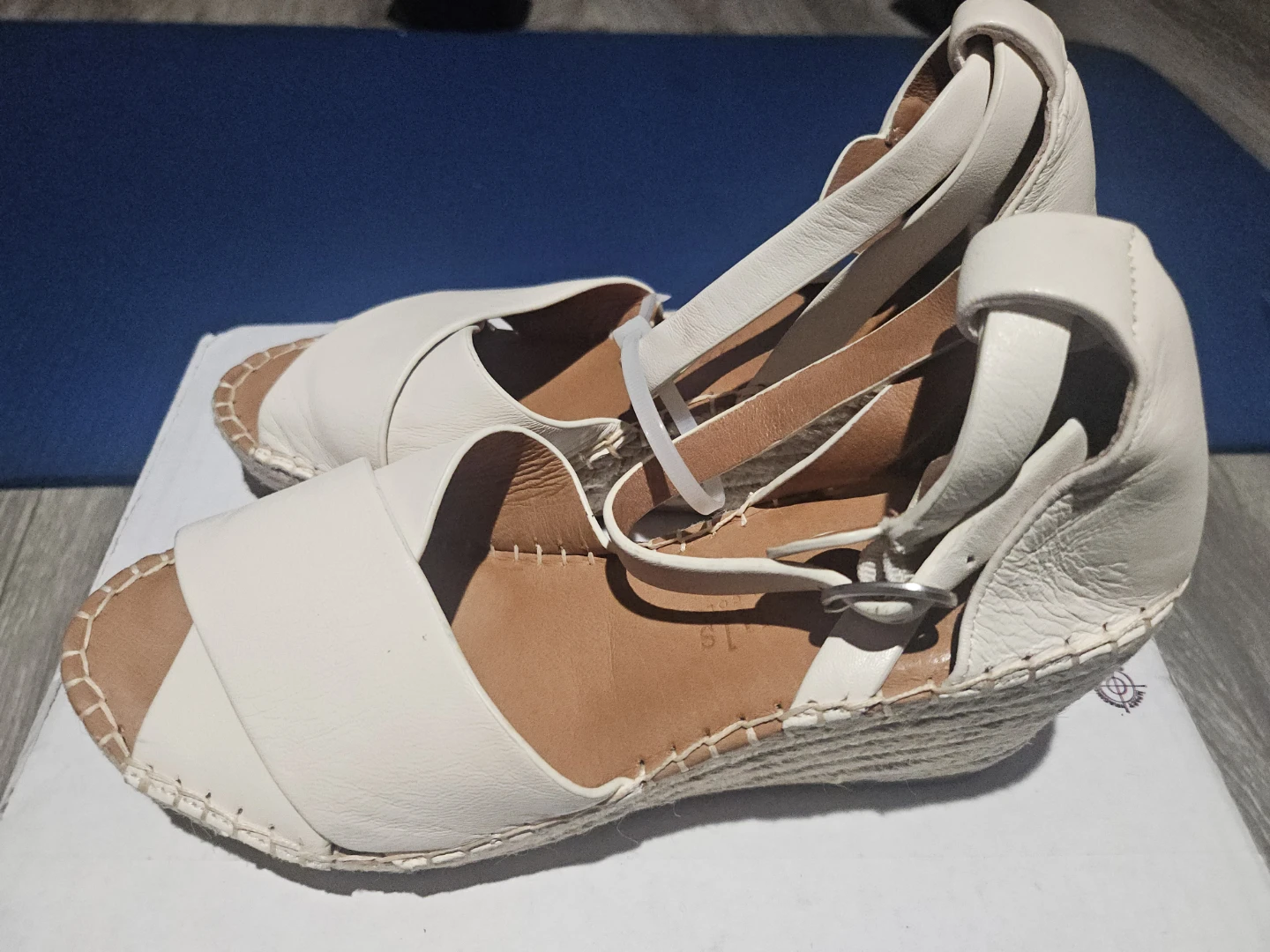 Journee Collection Womens White Espadrille Wedge Sandals - photo 5