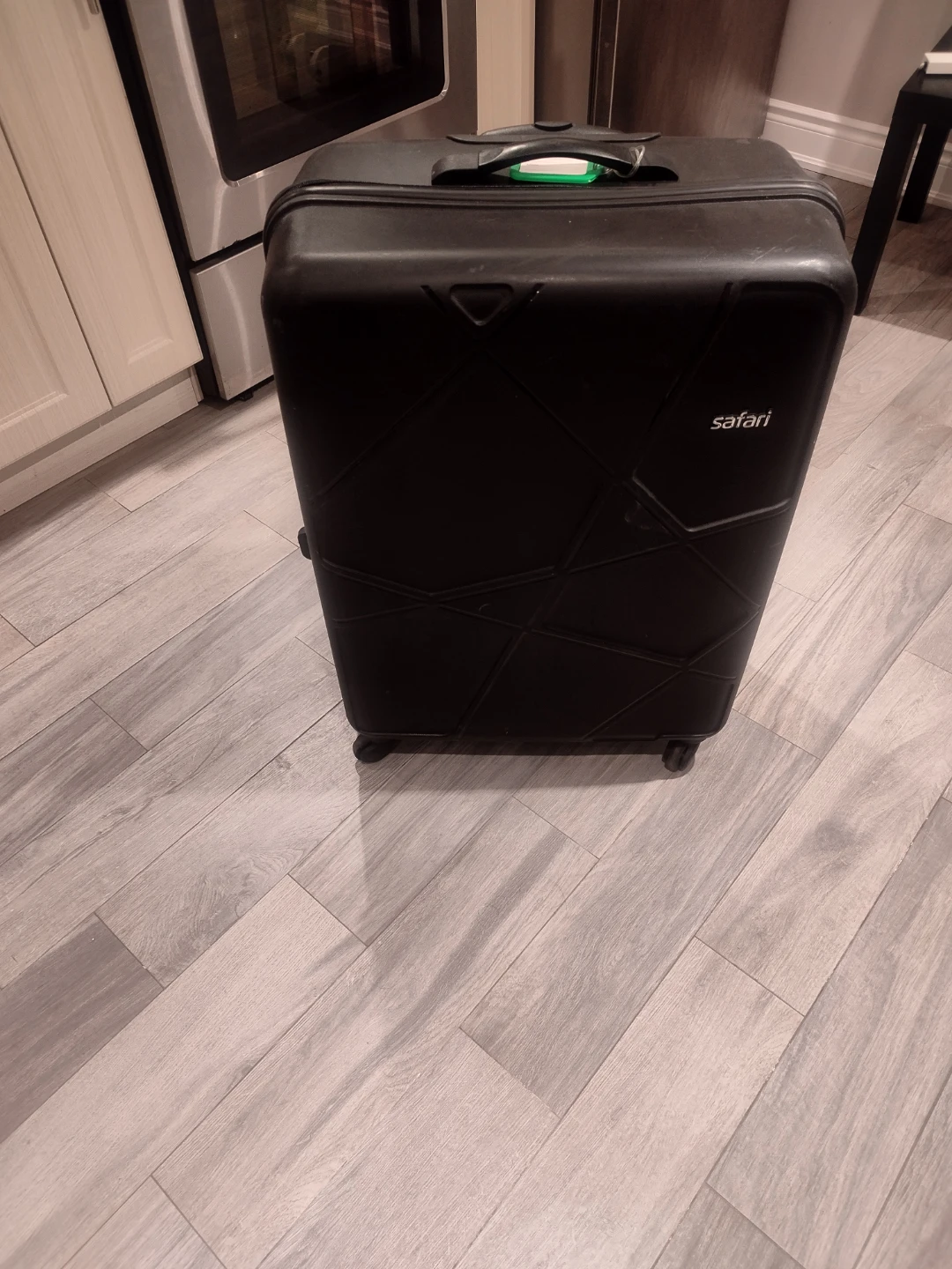 Large Safari Black Hardshell Luggage - photo 3