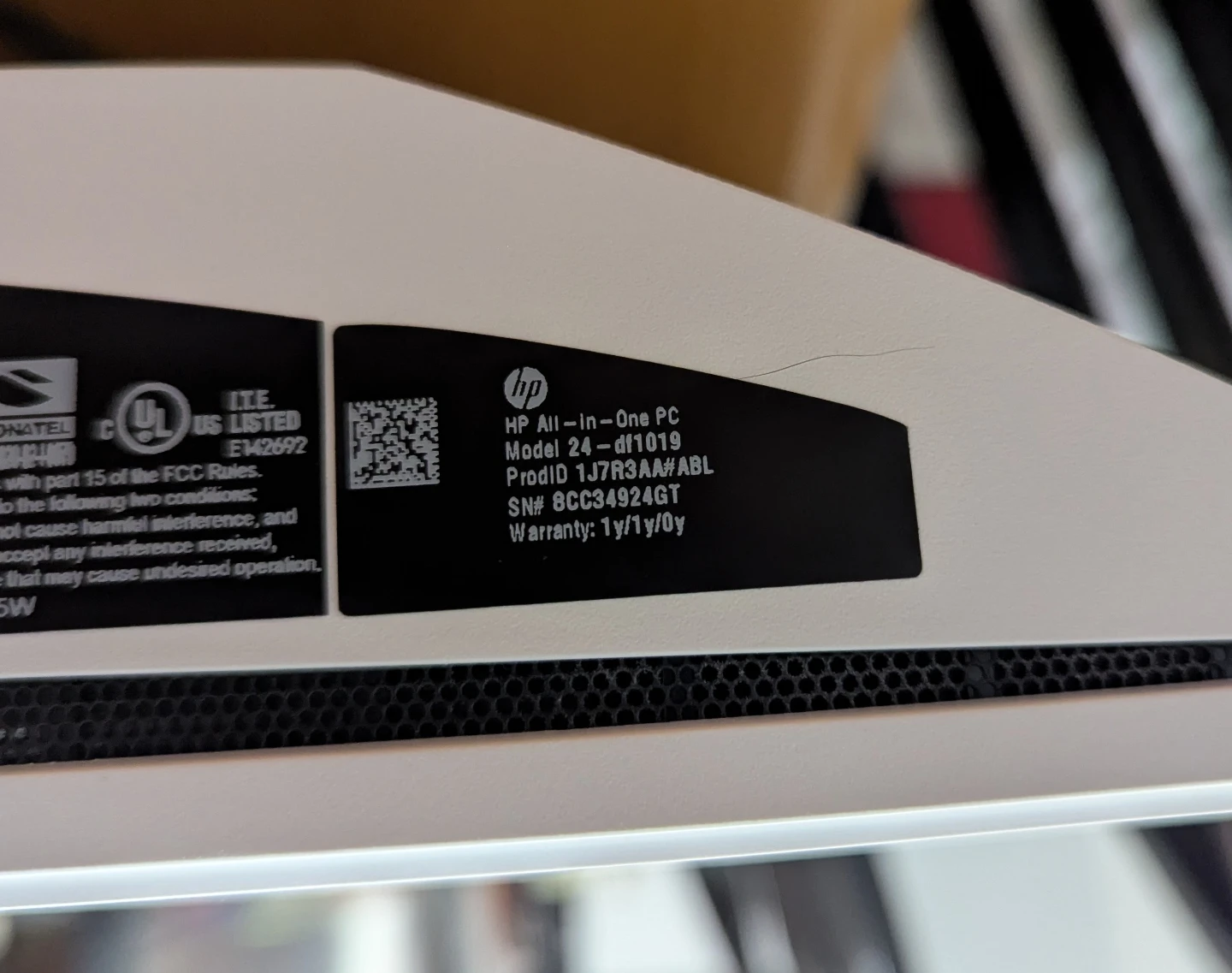 HP 24" All-in-One Desktop PC - Clean & Reset - photo 2