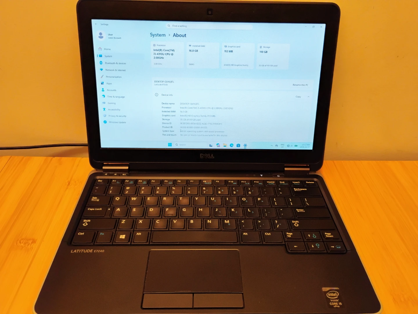 Dell Latitude E7240 | 16GB | Windows 11 | MS Office