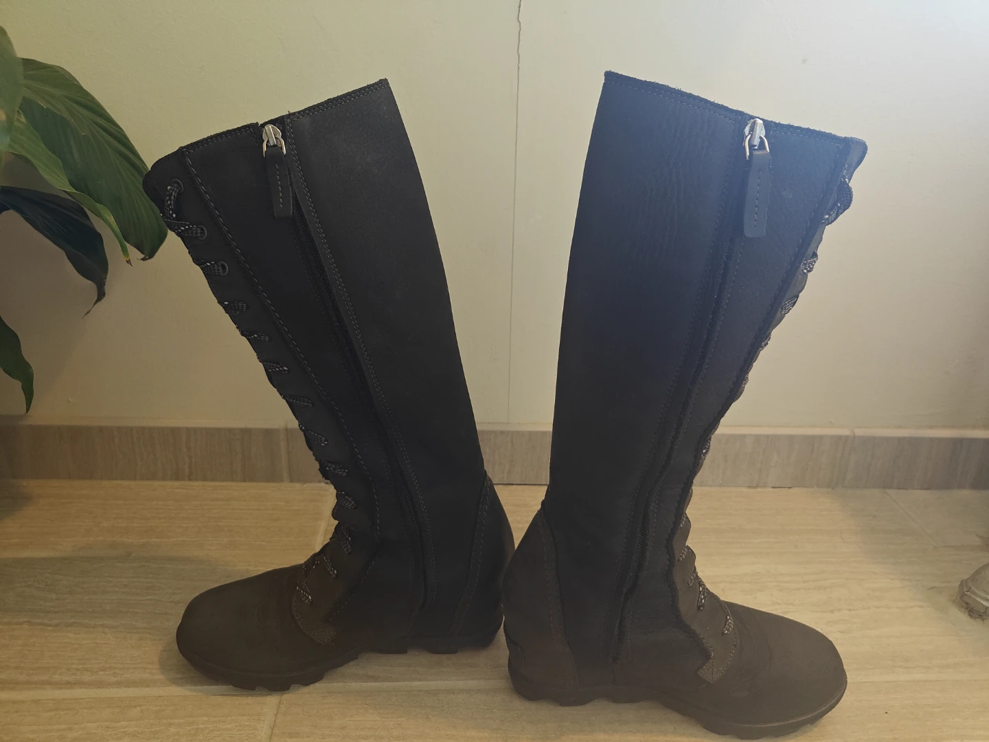 Sorel Women's Black Lace-Up Wedge Boots 8 - photo 3