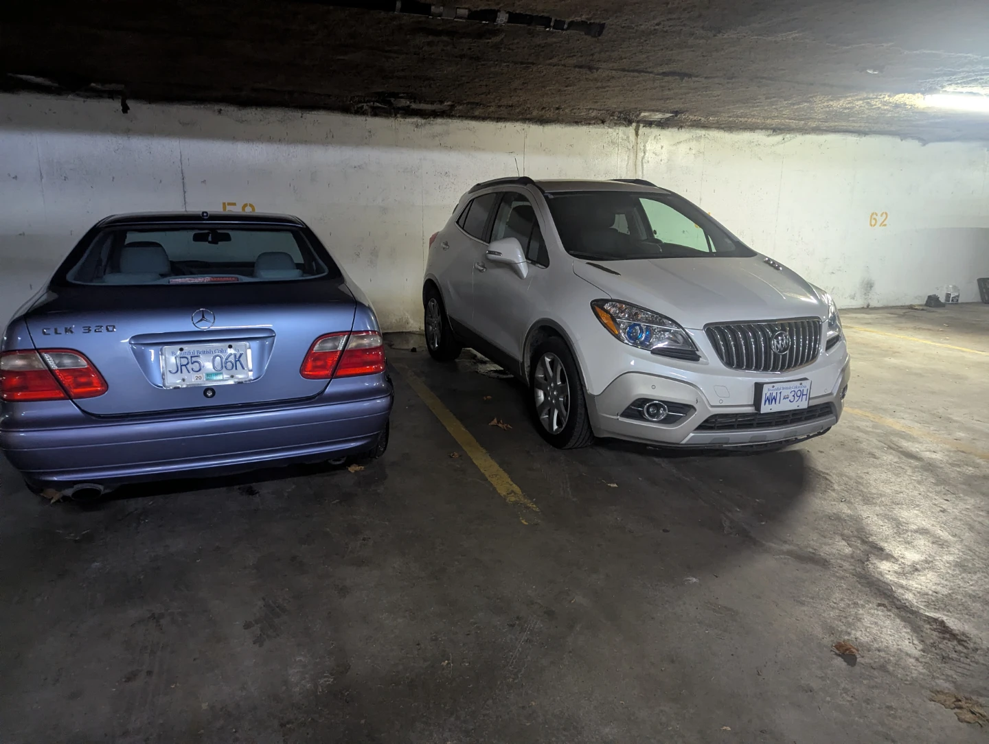 2015 White Buick Encore SUV - photo 2