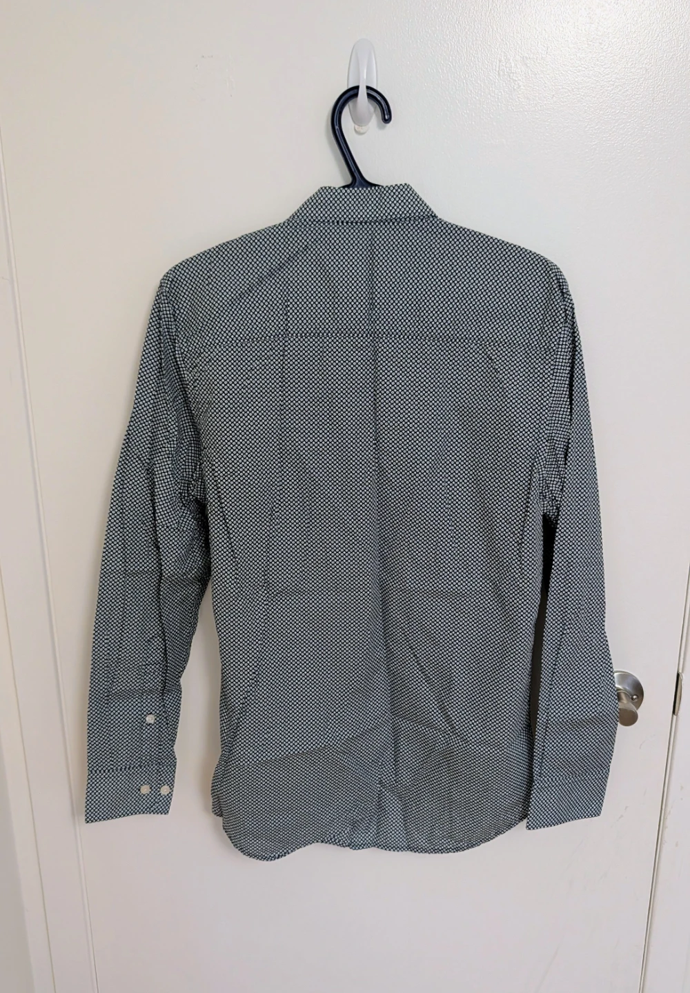 Perry Ellis Men's Slim Fit Long Sleeve Shirt - Men's Medium - photo 3