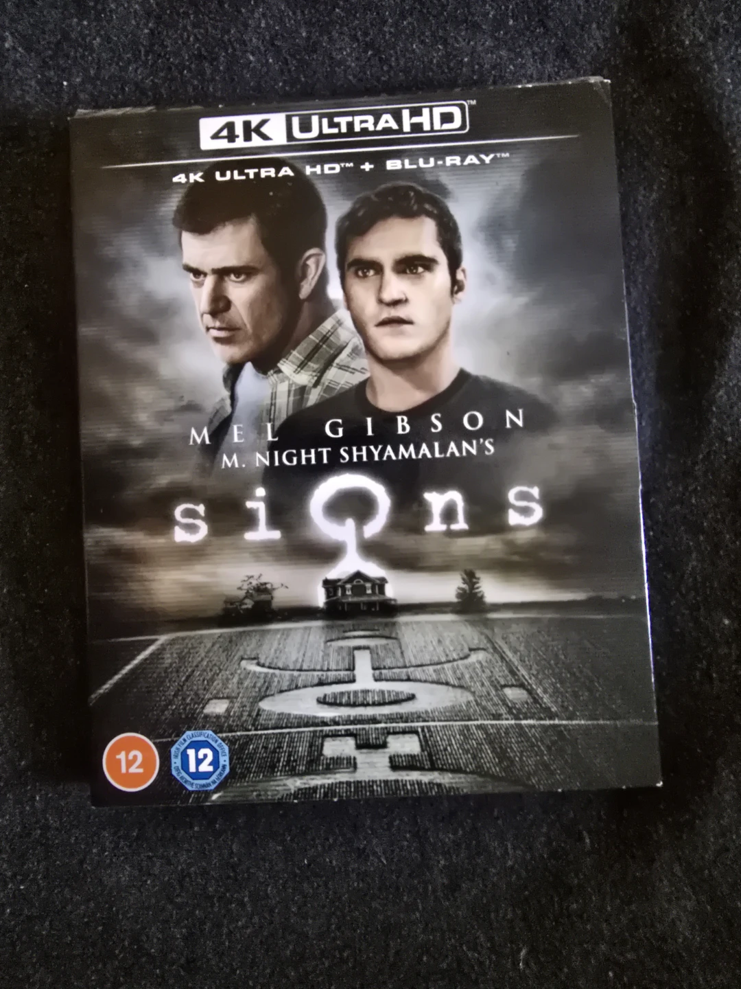 Signs 4K Ultra HD + Blu-Ray
