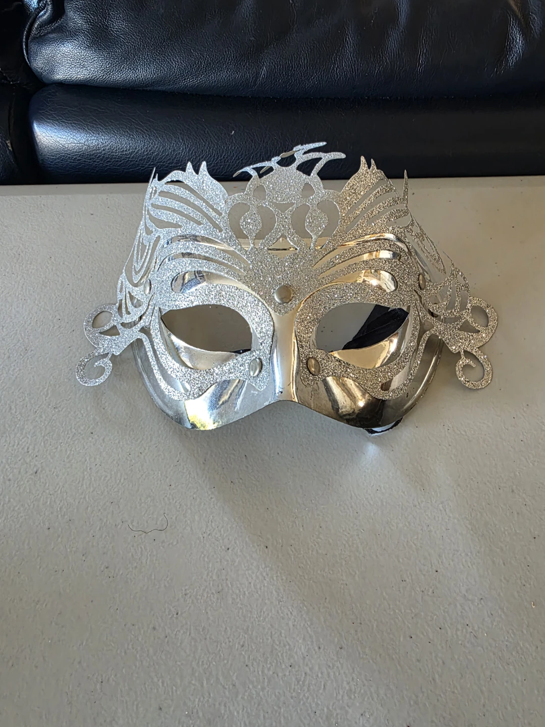 Lot of 9 Assorted Masquerade Masks - photo 3