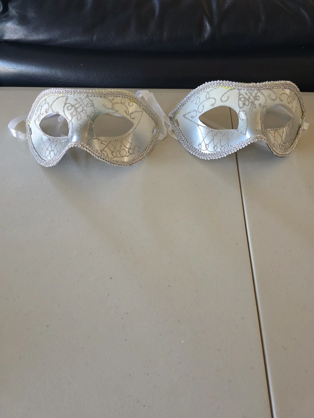 Lot of 9 Assorted Masquerade Masks - photo 4