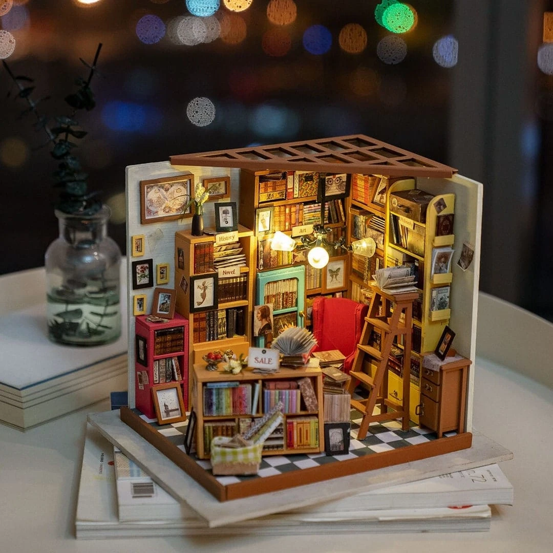 Rolife DIY Miniature House - Sam's Study