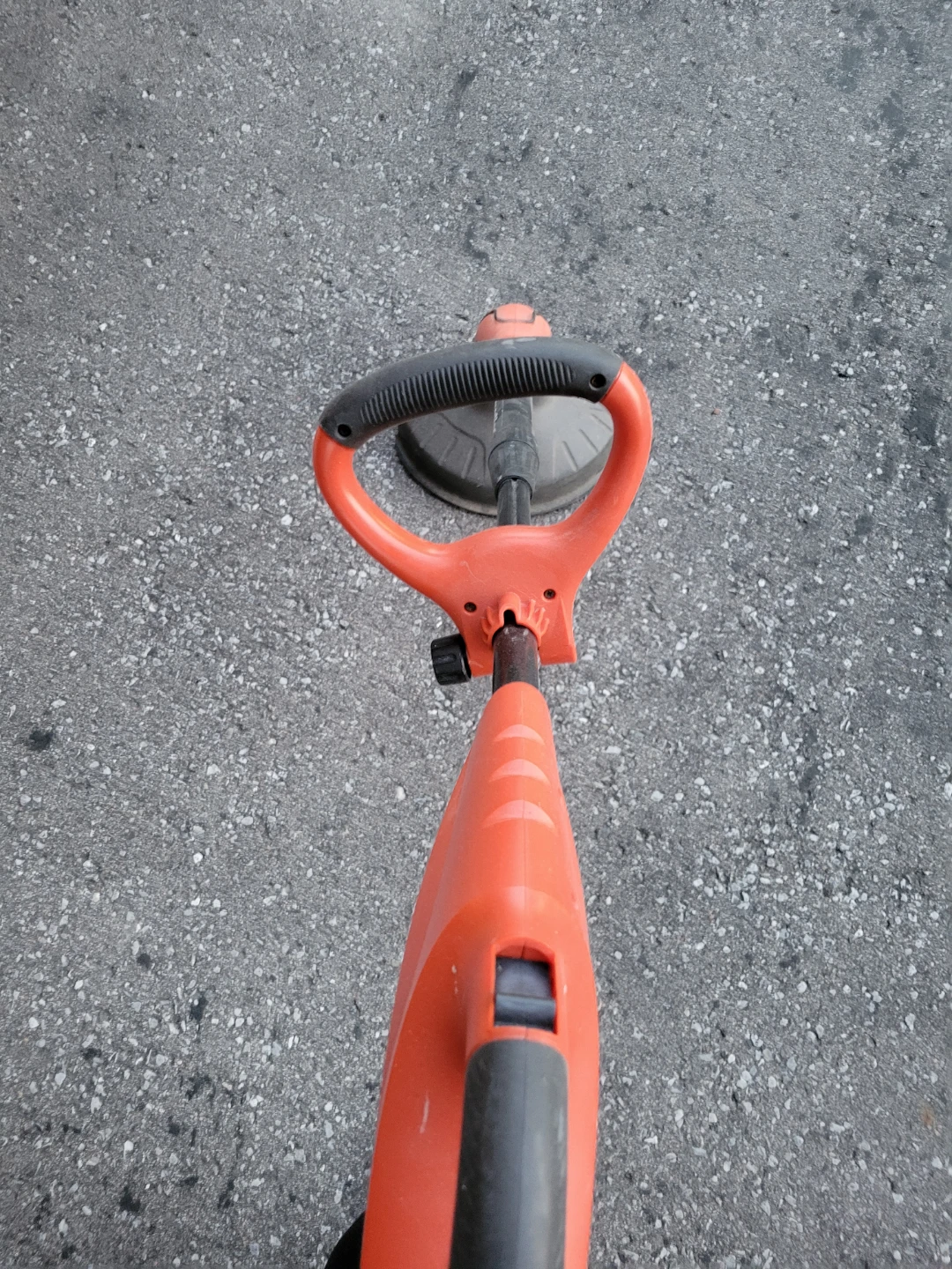 Black & Decker GrassHog electric trimmer with battery - photo 3