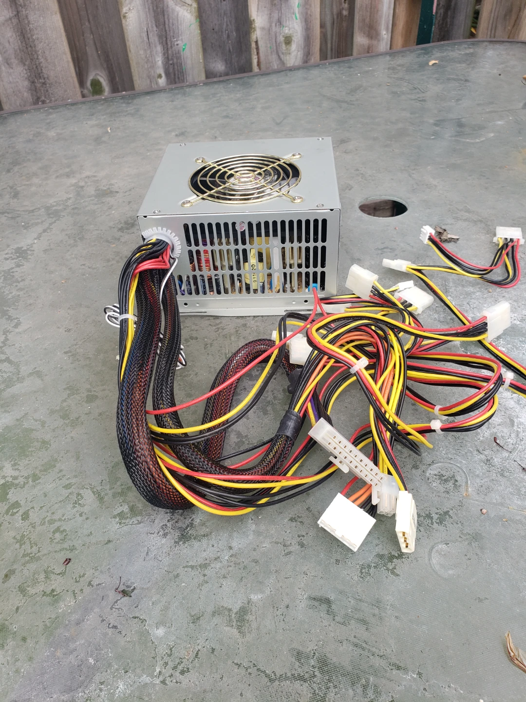 Enermax EG365-VE Power Supply Unit - photo 3
