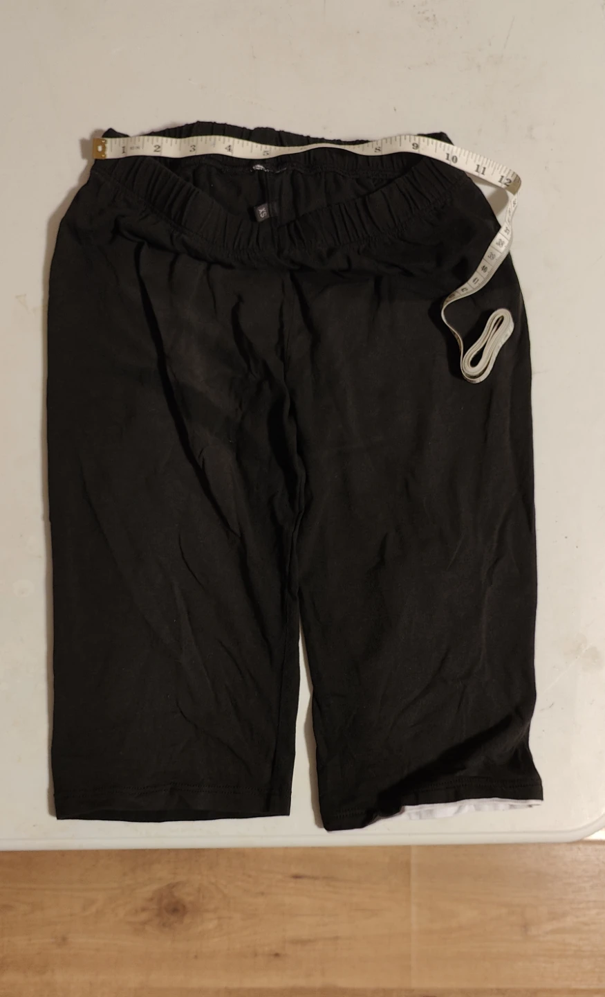 Black Capris - photo 3