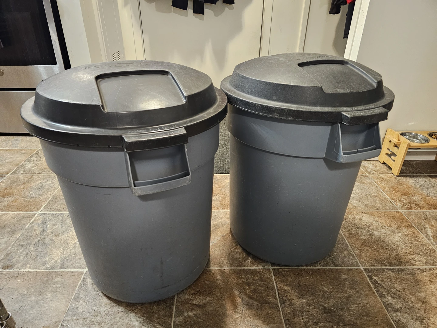 Yard waste bins