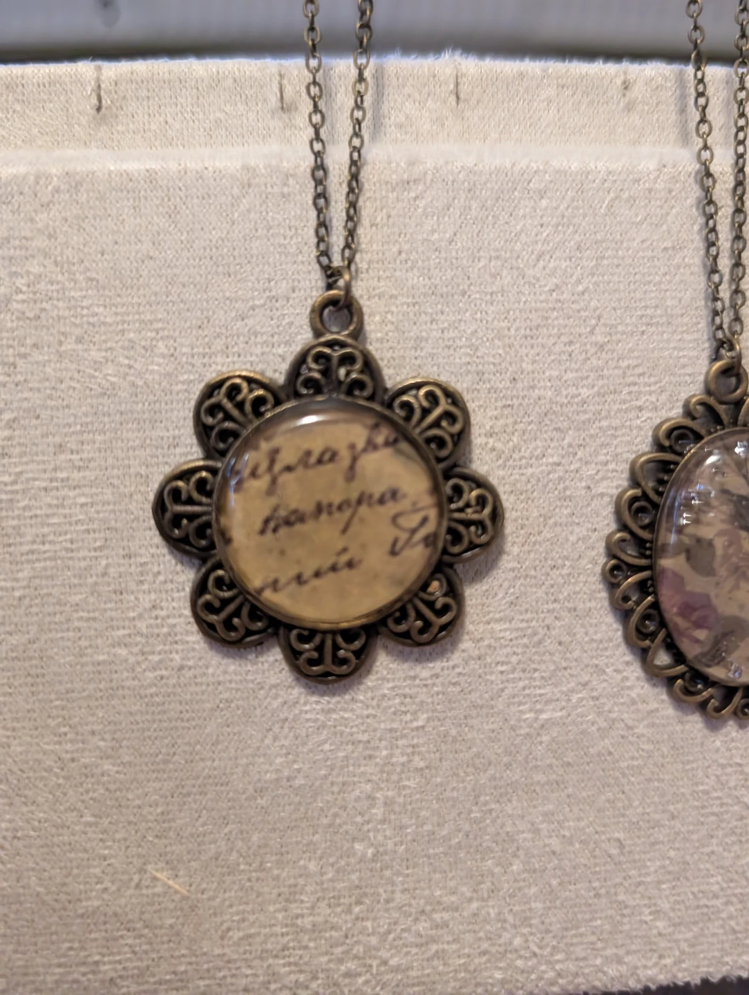 Vintage-style Necklace with Pendant - photo 3