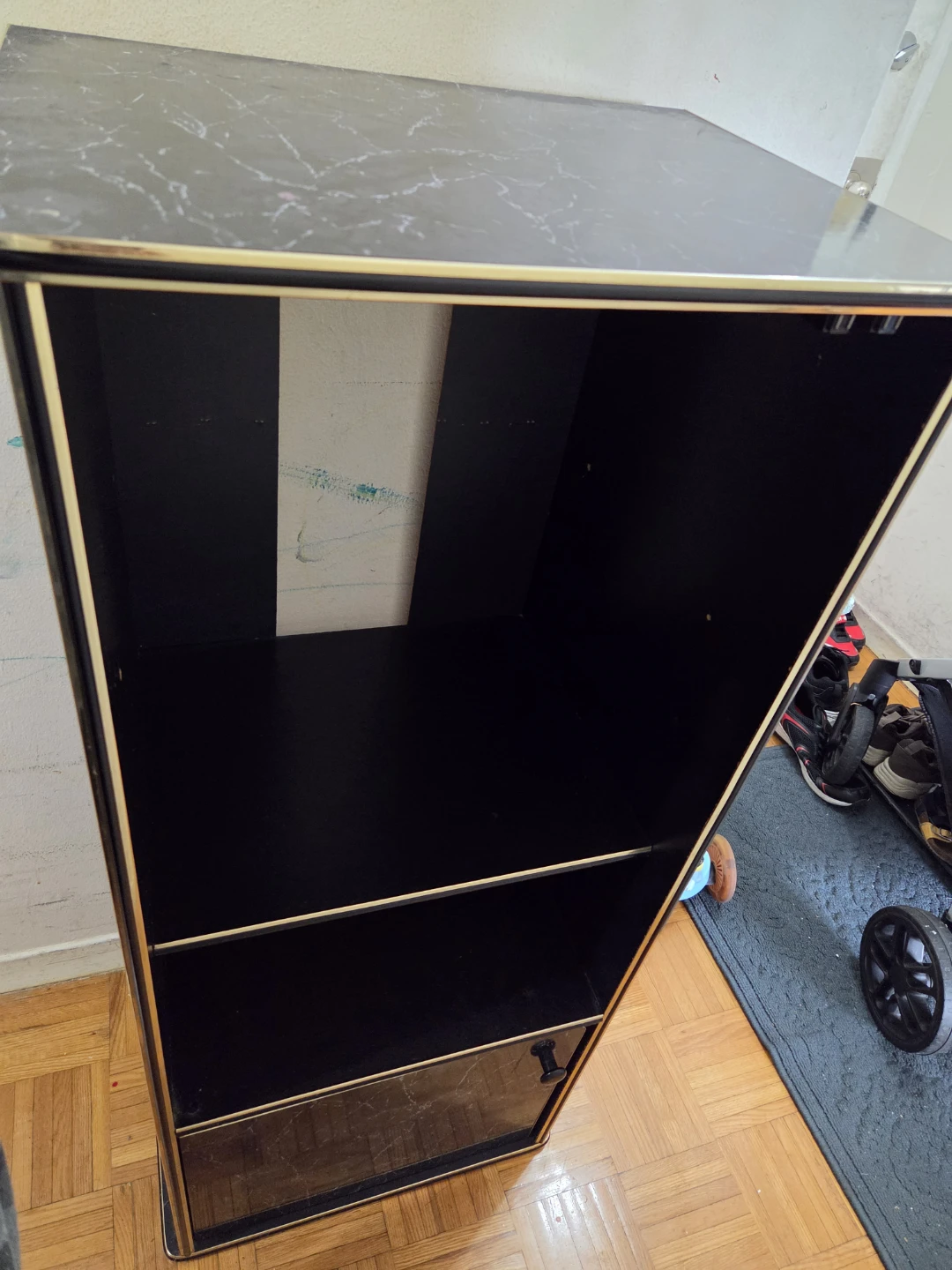 Black display shelf with gold trim - photo 2