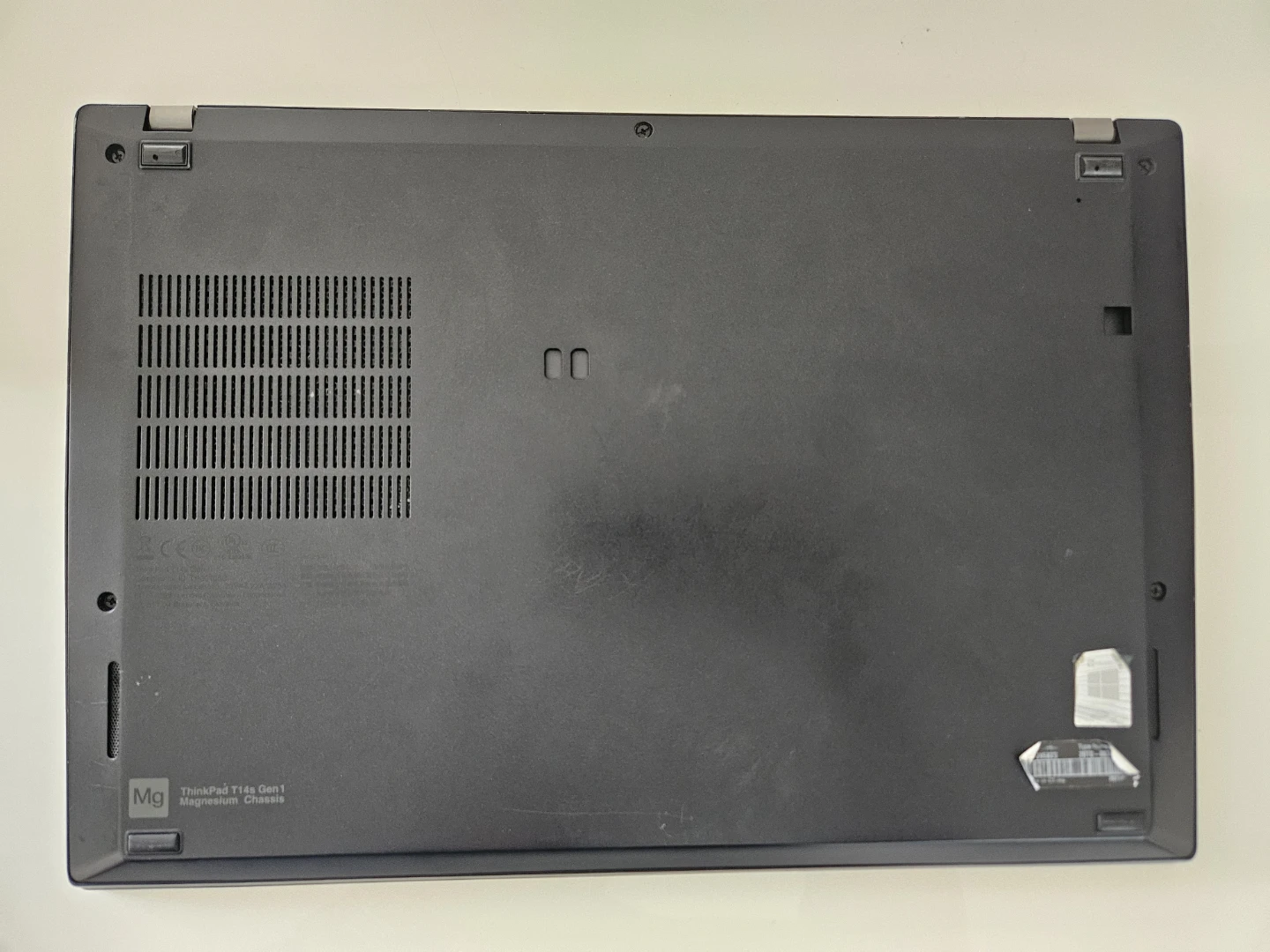 Lenovo ThinkPad T14s Gen 1 Laptop - photo 3