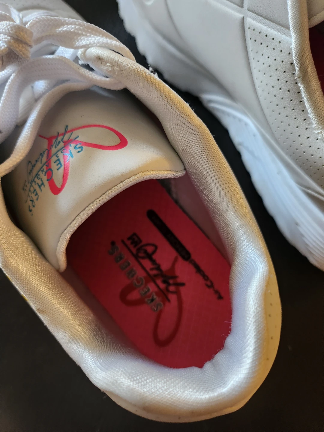 Skechers White Heart Sneakers - photo 2