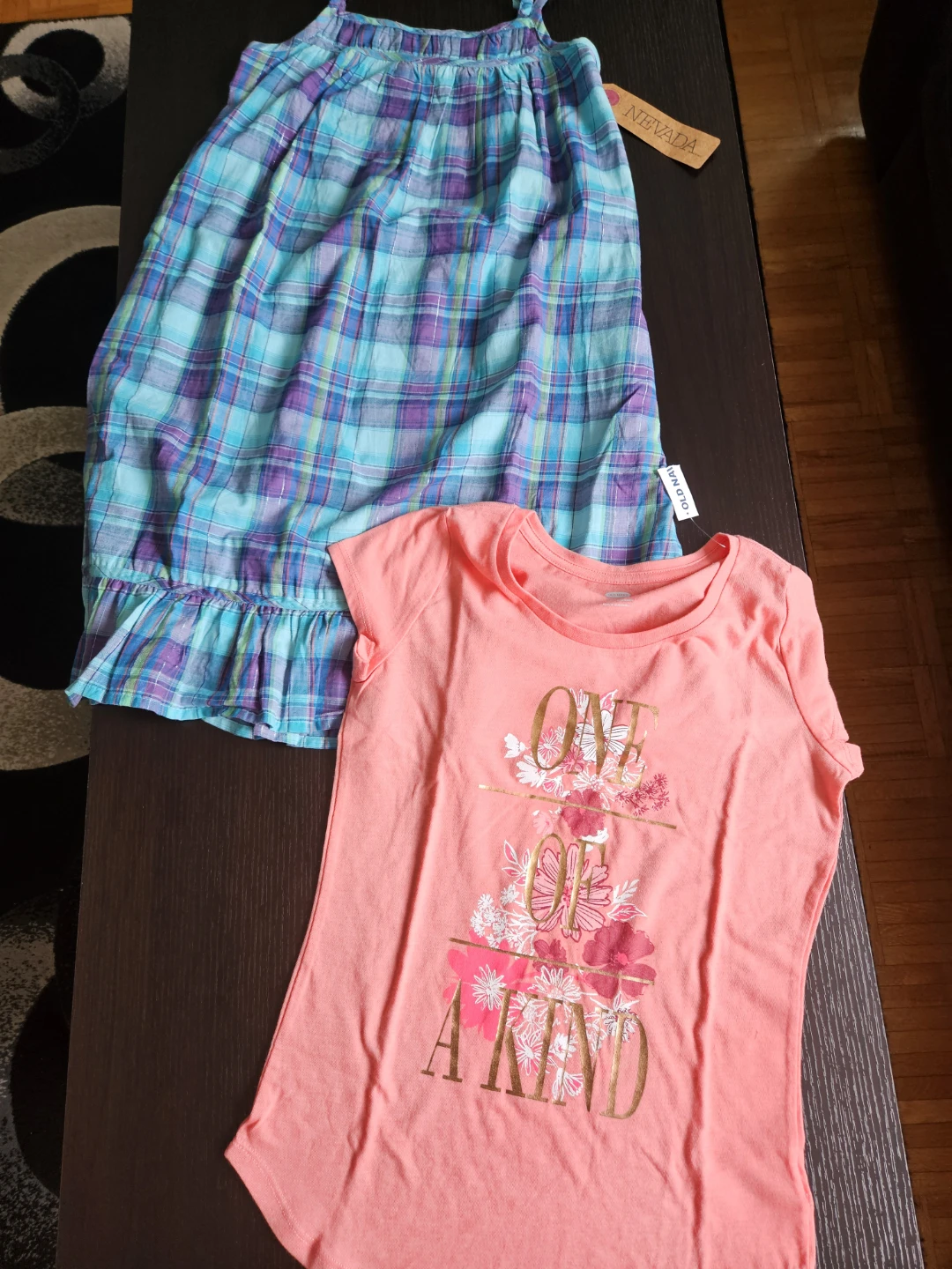 Girls Plaid Dress and T-Shirt Set (New with Tags)