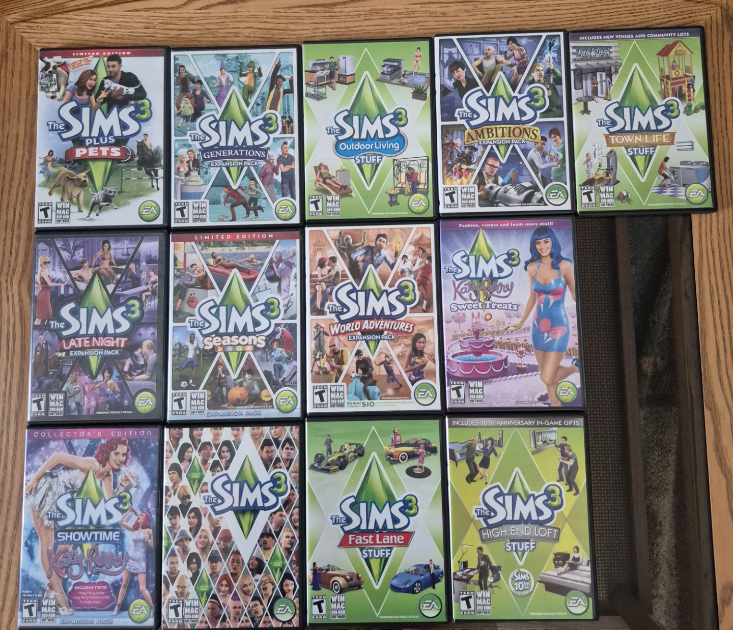 The Sims 3 PC Expansion Packs - Lot