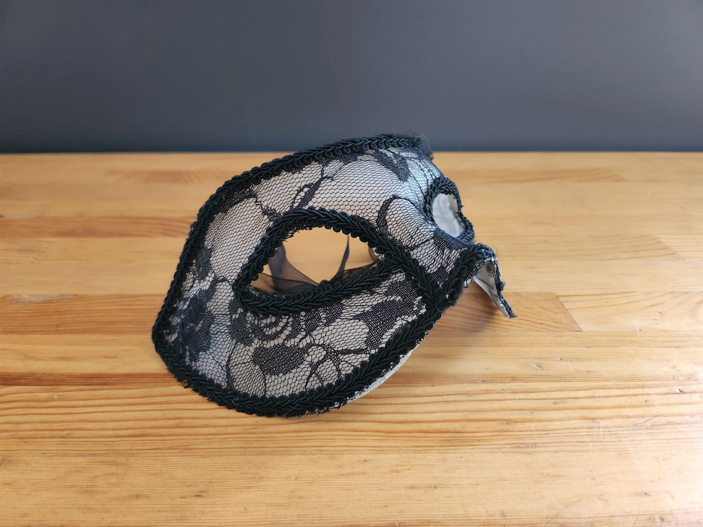 Black Lace Masquerade Mask - photo 2