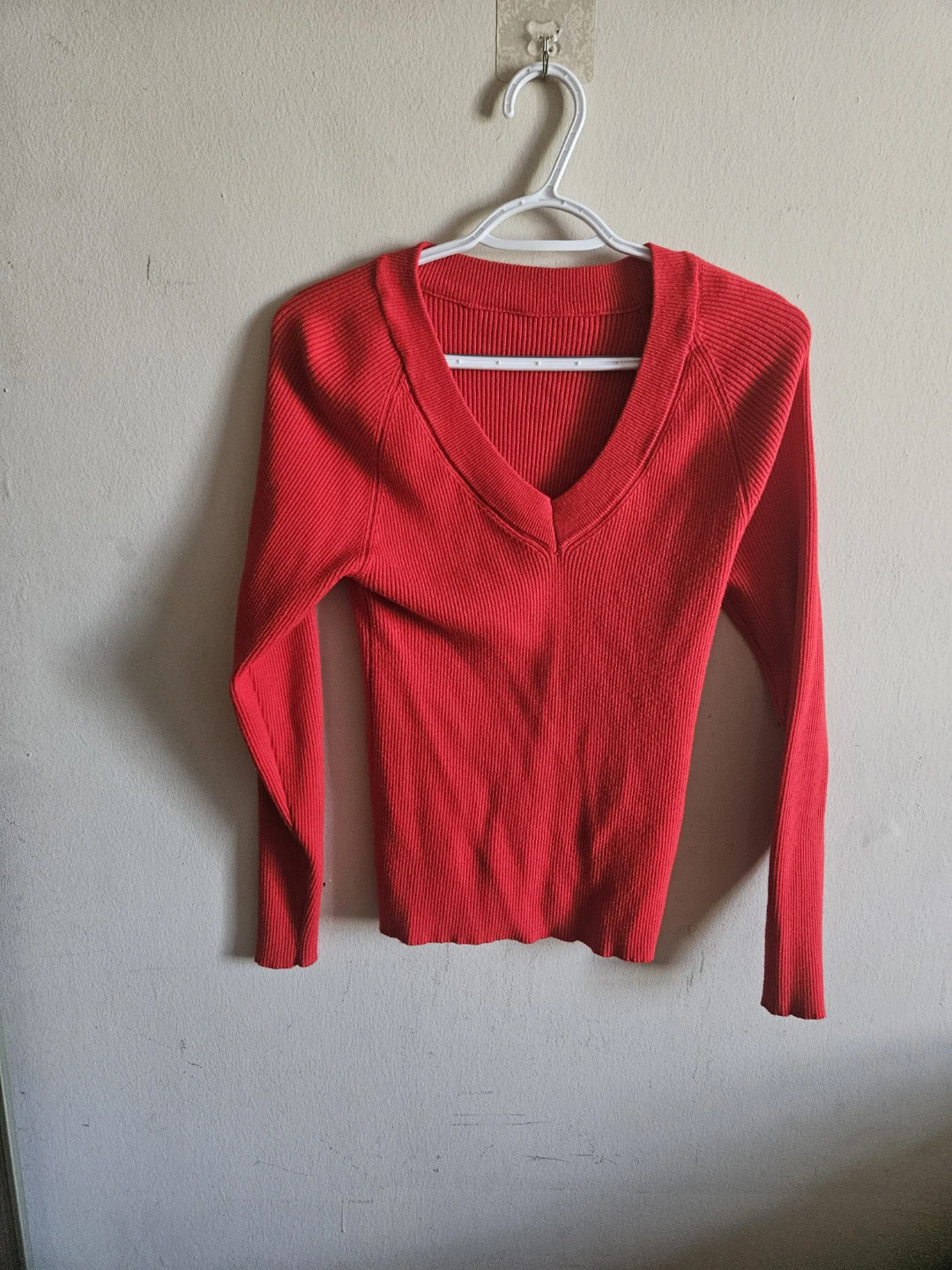Red V-Neck Ribbed Sweater - photo 3