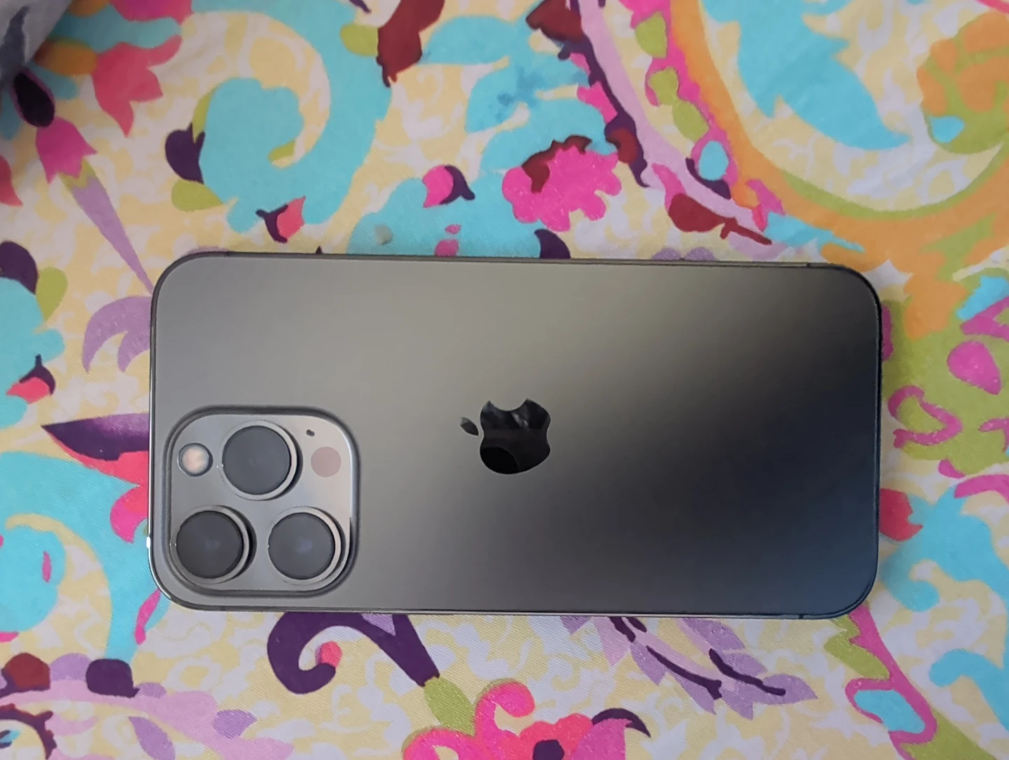 Apple iPhone 13 pro gray