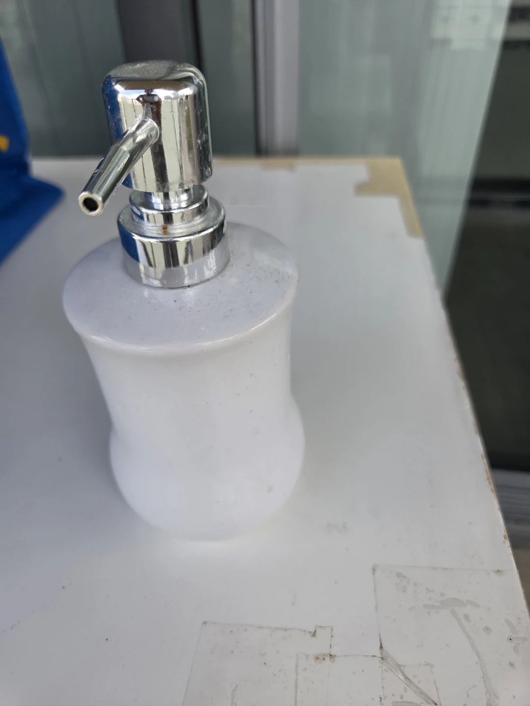 White Ceramic Soap Dispenser - photo 4