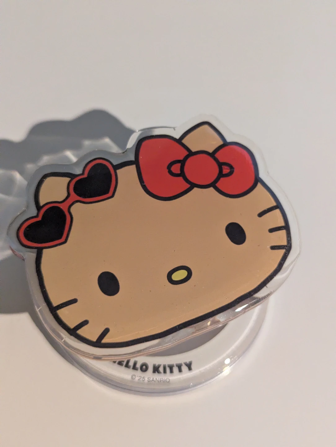 Hello Kitty magnetic pop socket phone grip/stand