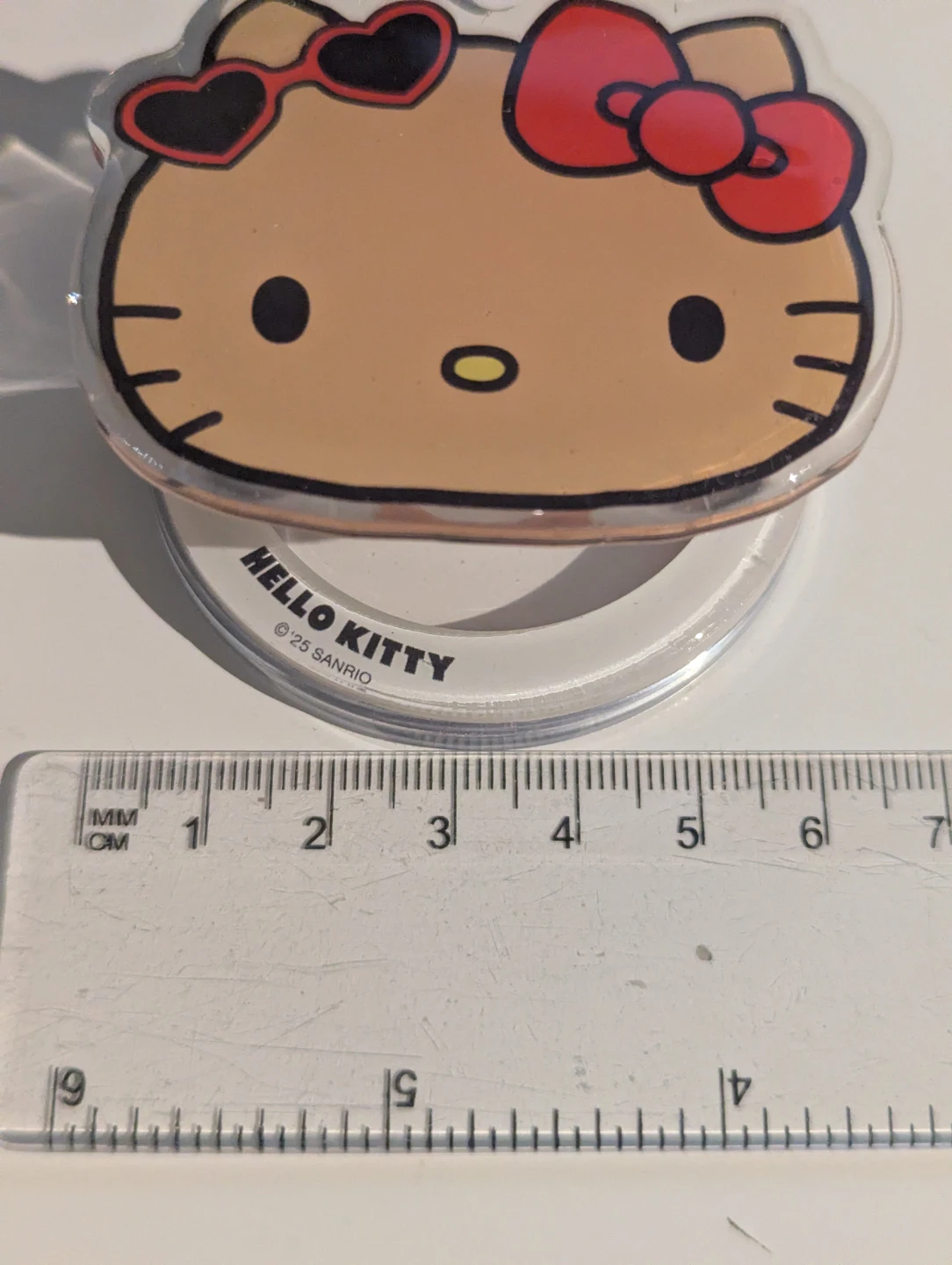 Hello Kitty magnetic pop socket phone grip/stand - photo 3