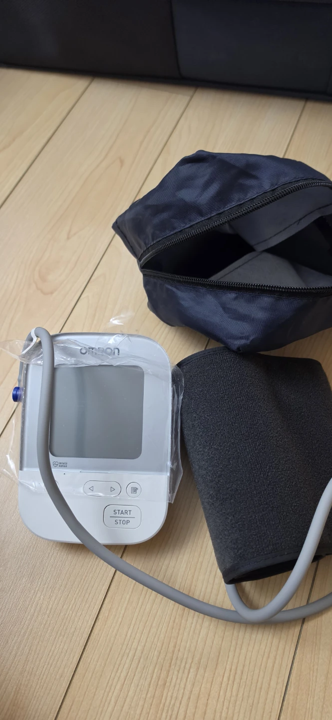 Omron Bloood Pressure monitor - photo 2