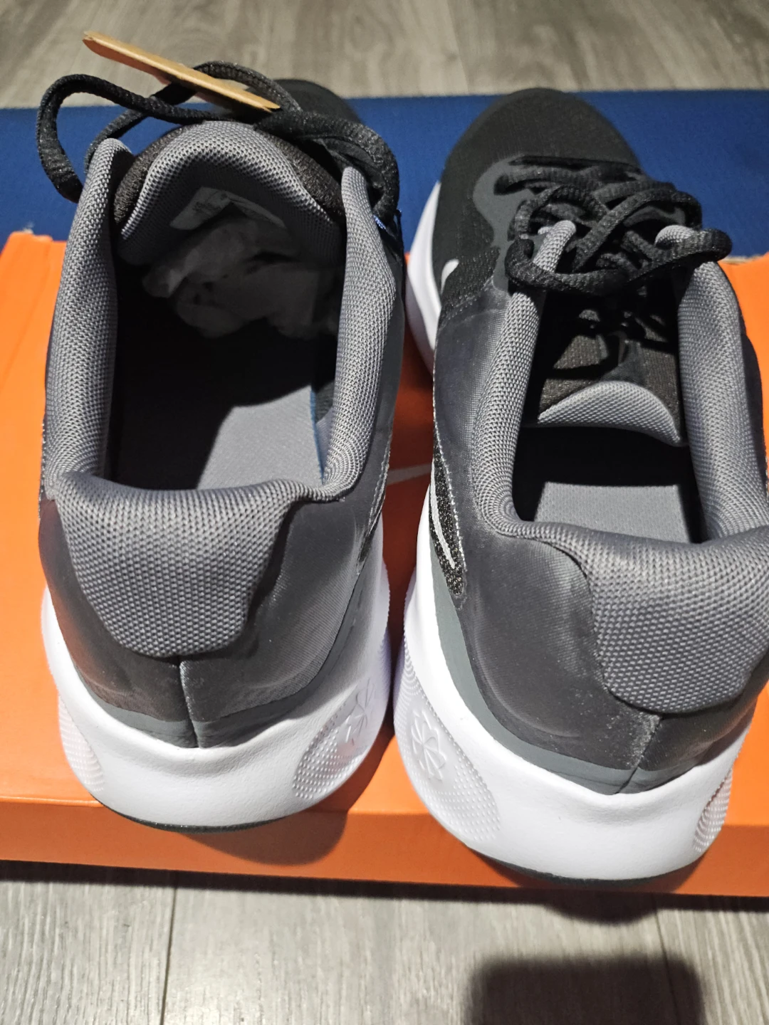 Nike Running Shoes - photo 4