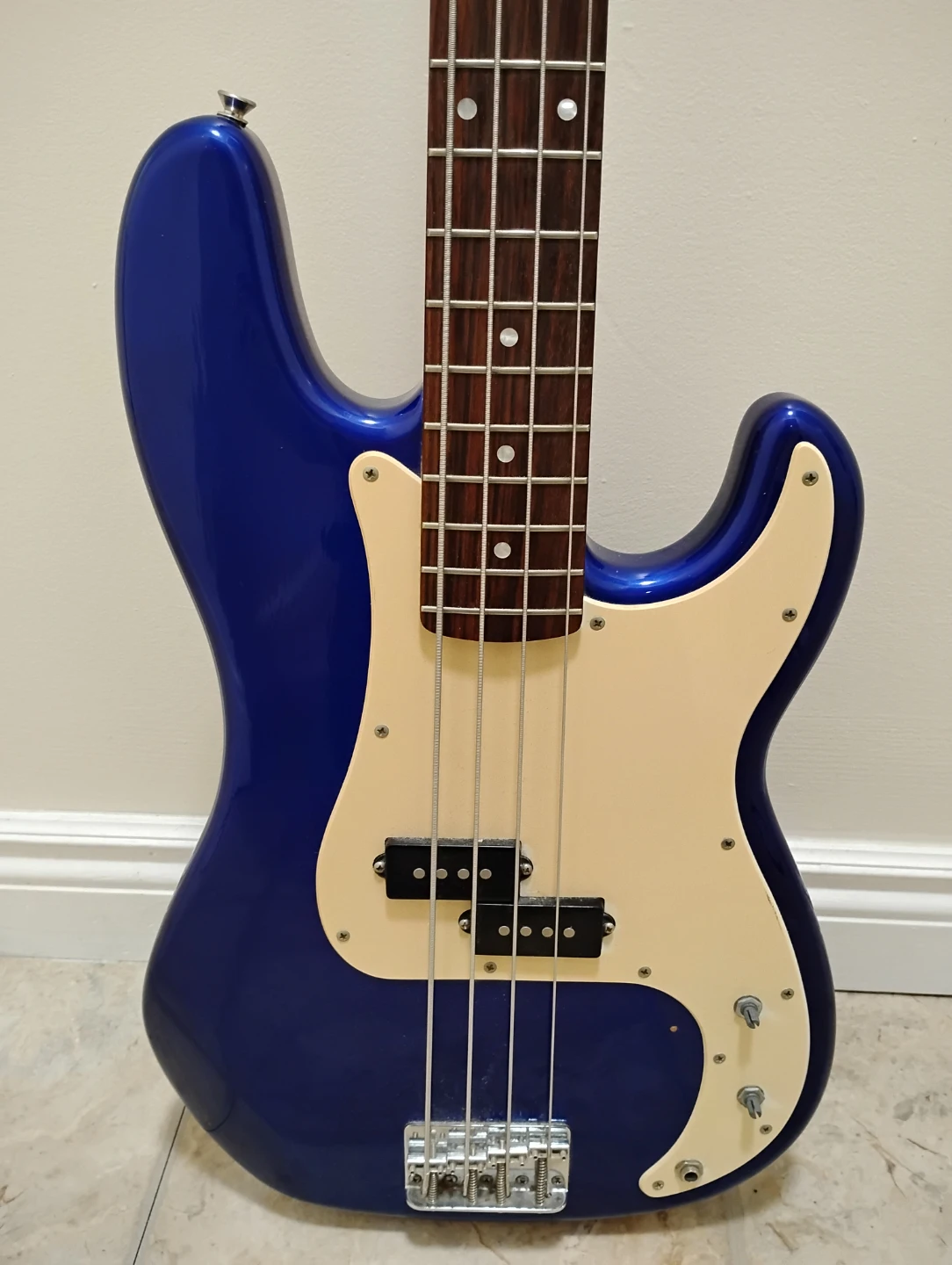 2006 Fender Squier Bass Guitar - photo 5