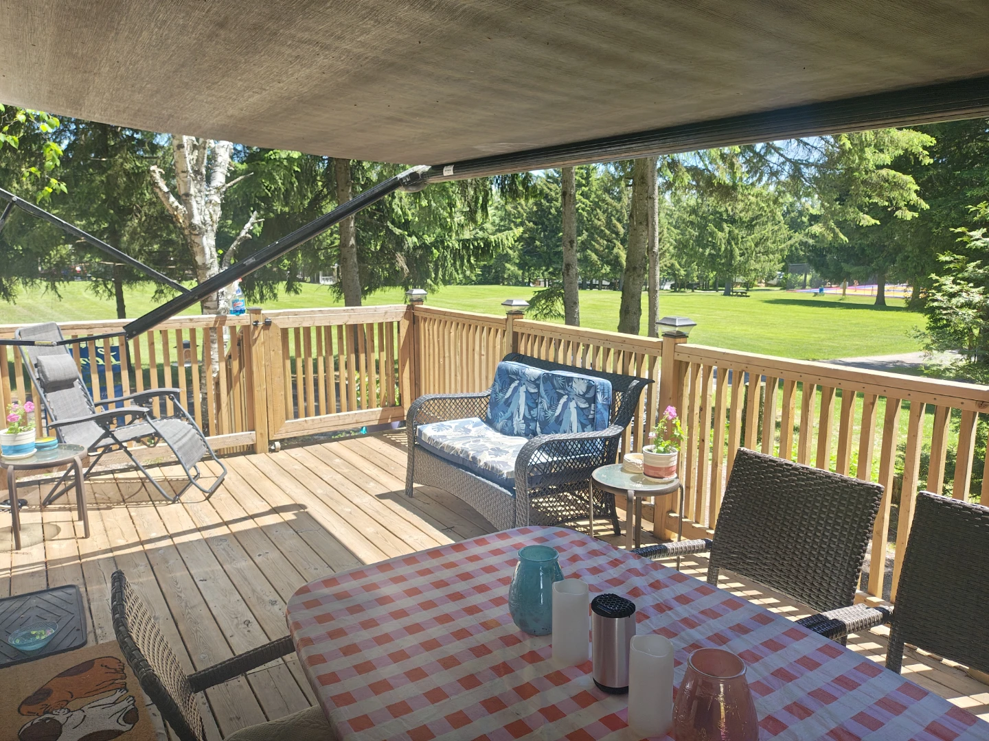 Keystone Hideaway located at Pigeon Lake Trailer Park - photo 3
