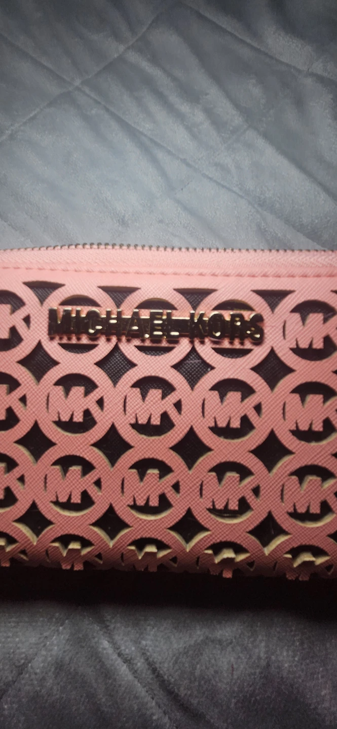 Michael Kors Pink Zipper Wallet - photo 2