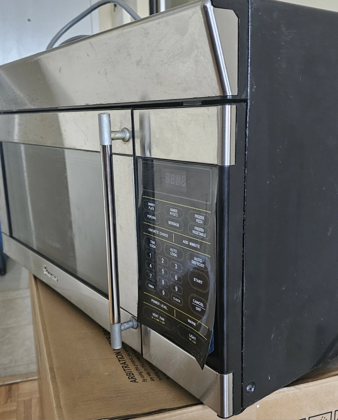 Magic Chef, Over-the-Range Microwave - photo 3