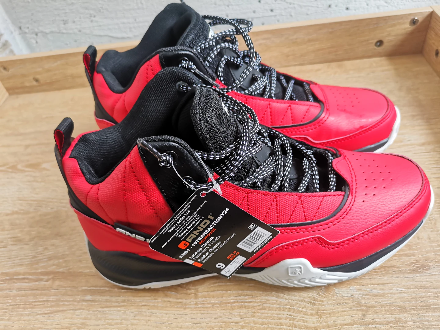 AND1 Red Basketball Shoes Size 9 - photo 2