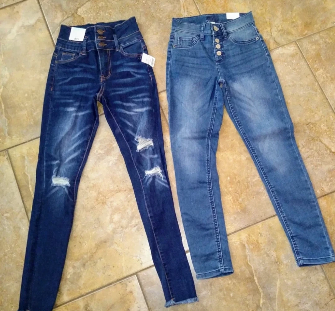 Brand New With Tags Girl's Fashion Blue Jeans