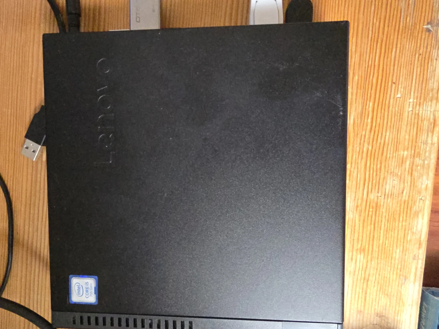 Lenovo Thinkcentre M710q mini desktop pc - photo 2