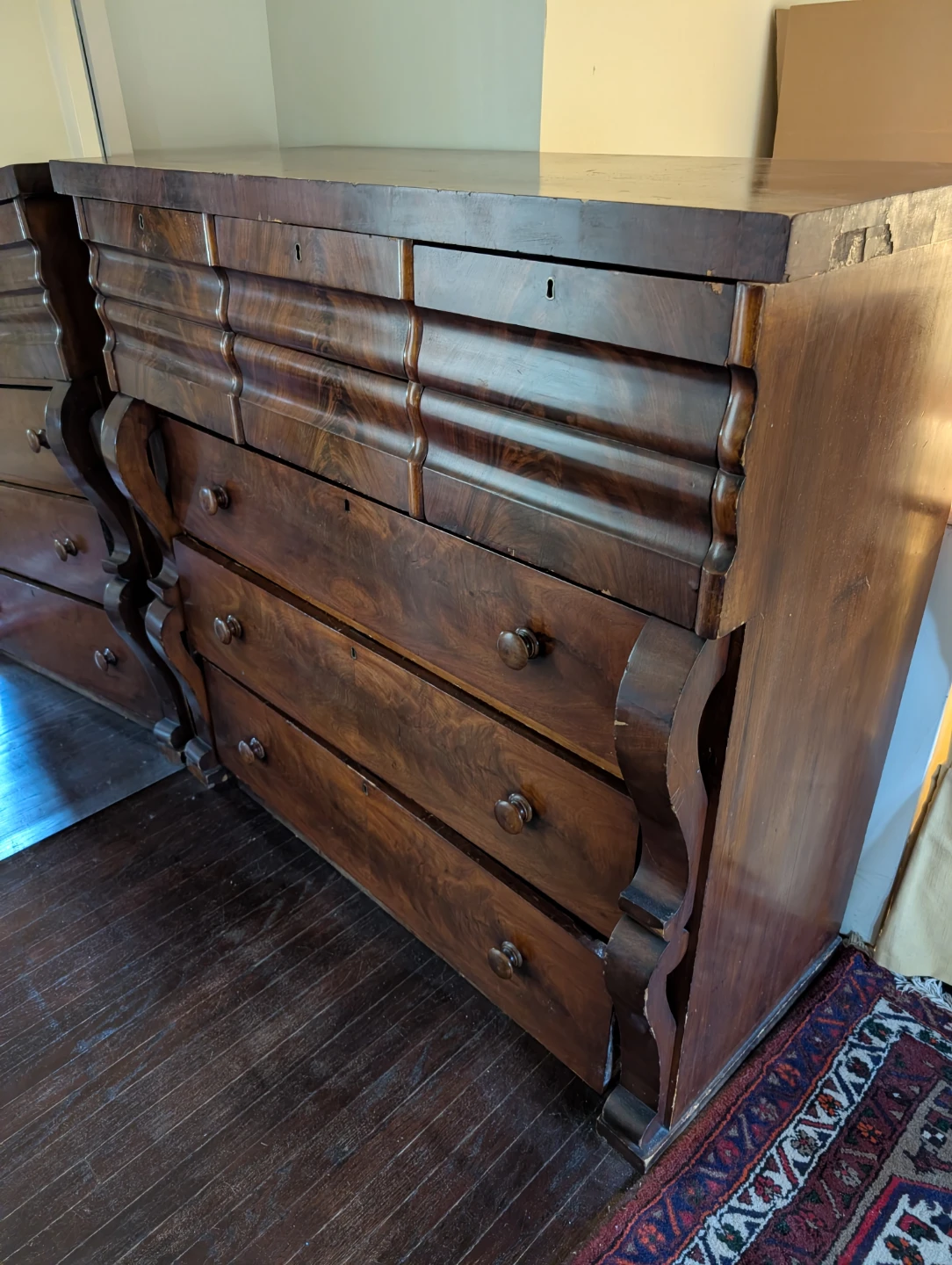 Antique Wood Dresser with 6 Drawers - photo 2