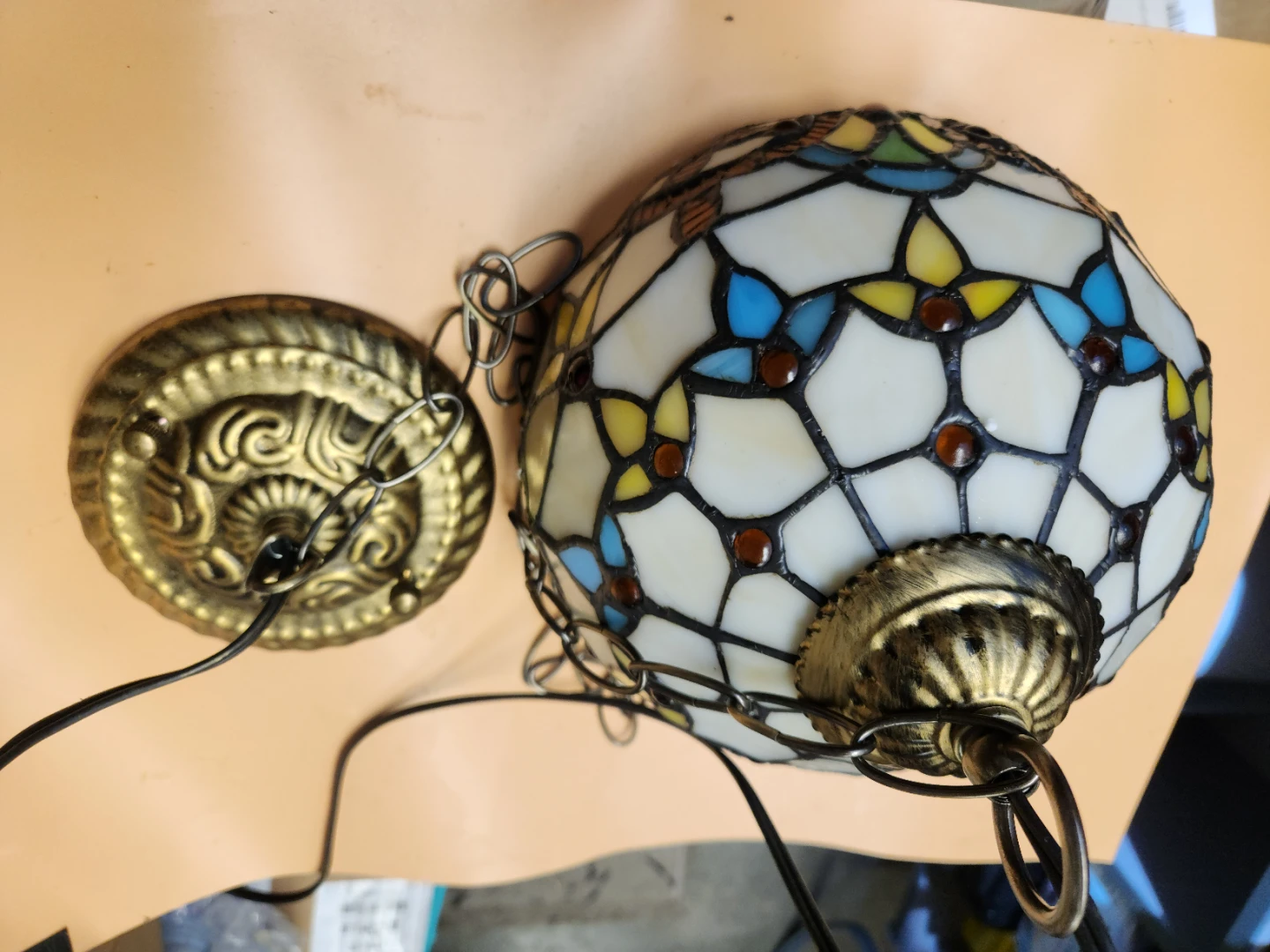 Stained Glass Tiffany Style Pendant Light Fixture - photo 2