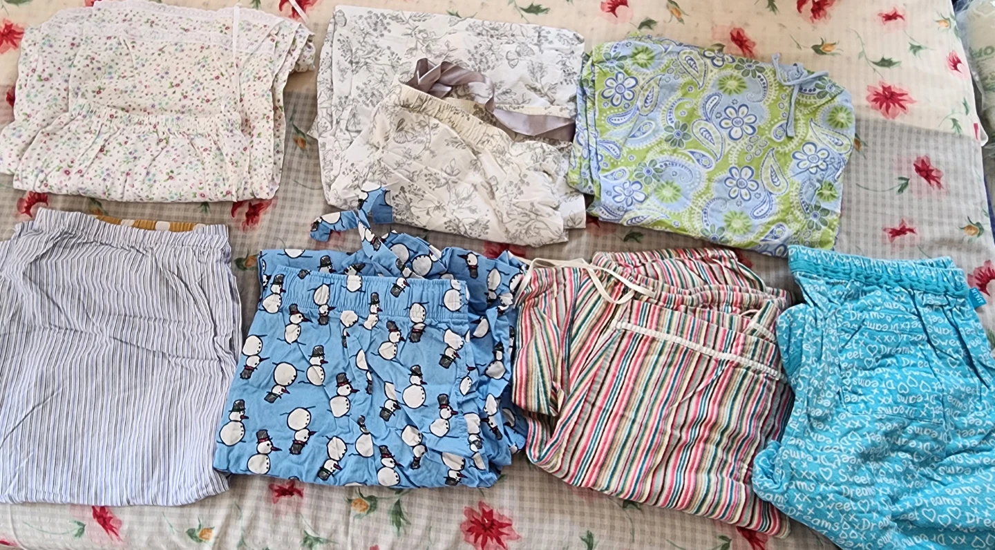PAJAMAS - photo 2