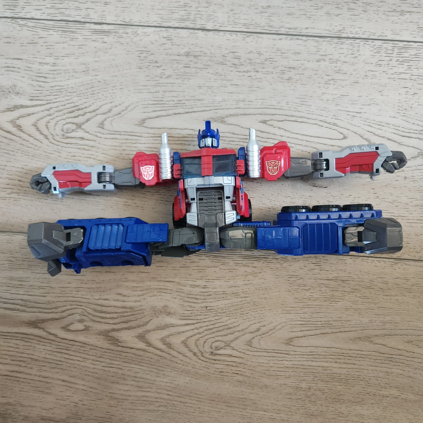Optimus Prime Transformer - photo 3