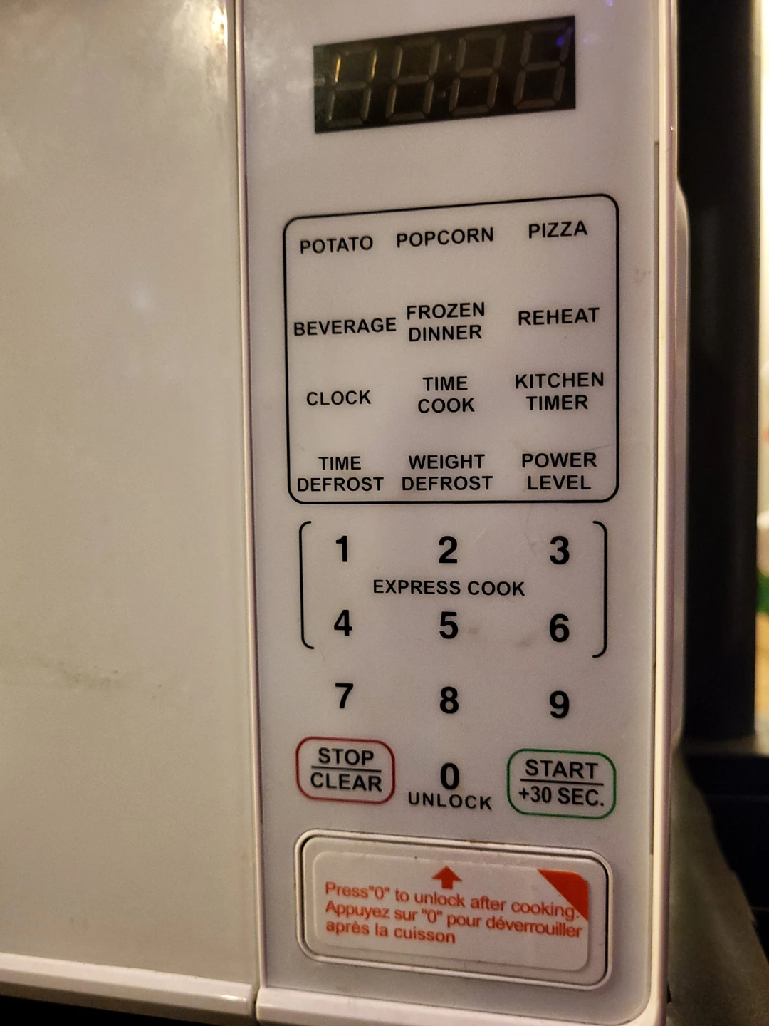 Wal-Mart Canada Household Microwave Oven MSCMVB07WE-L2 - photo 2
