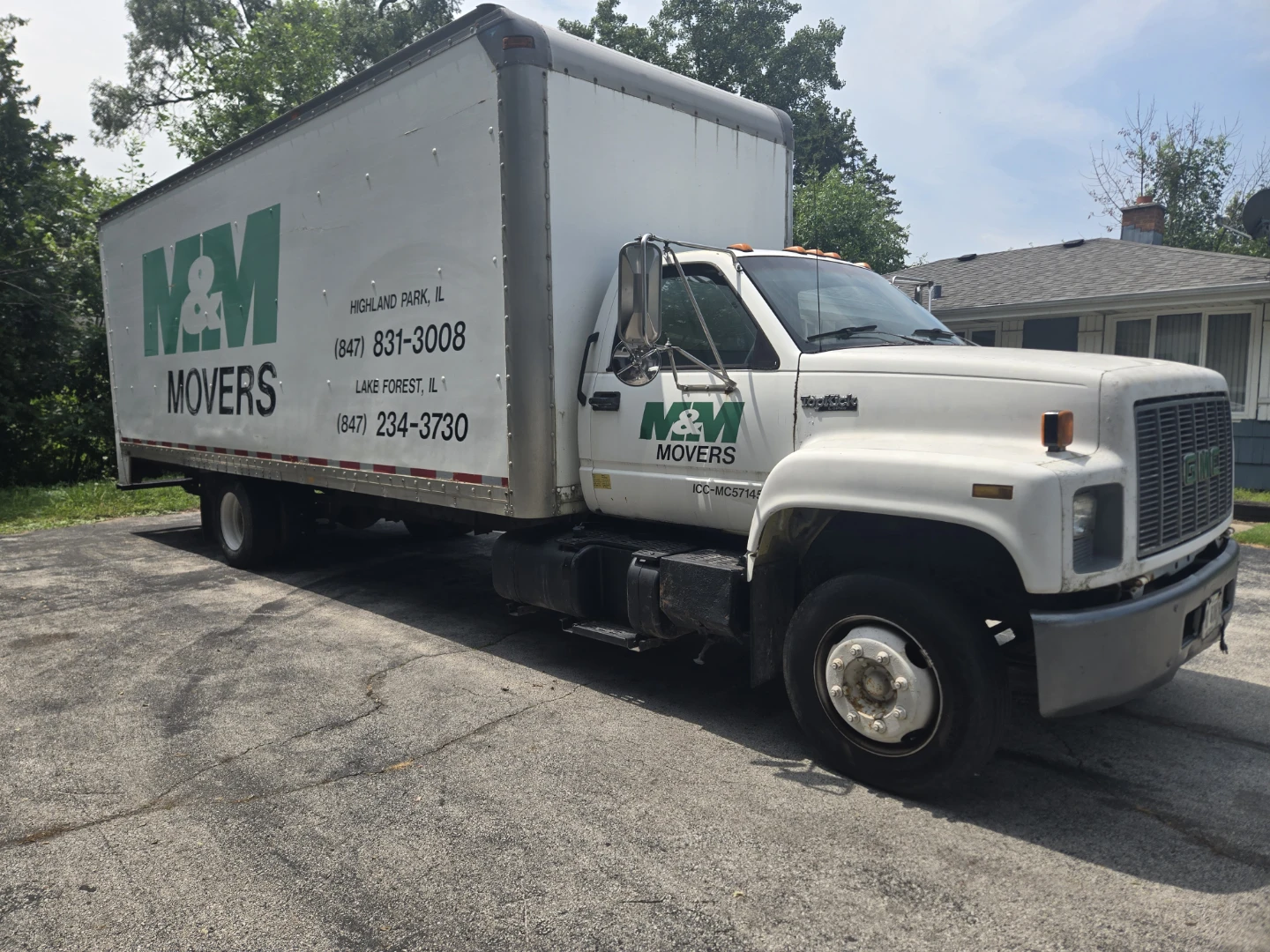 GMC Box Truck M&M Movers