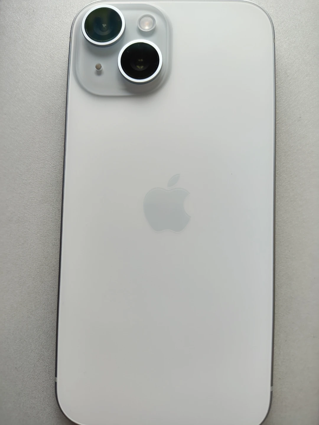 Like-New iPhone 15. Comes with a Free $10 phone plan. - photo 2